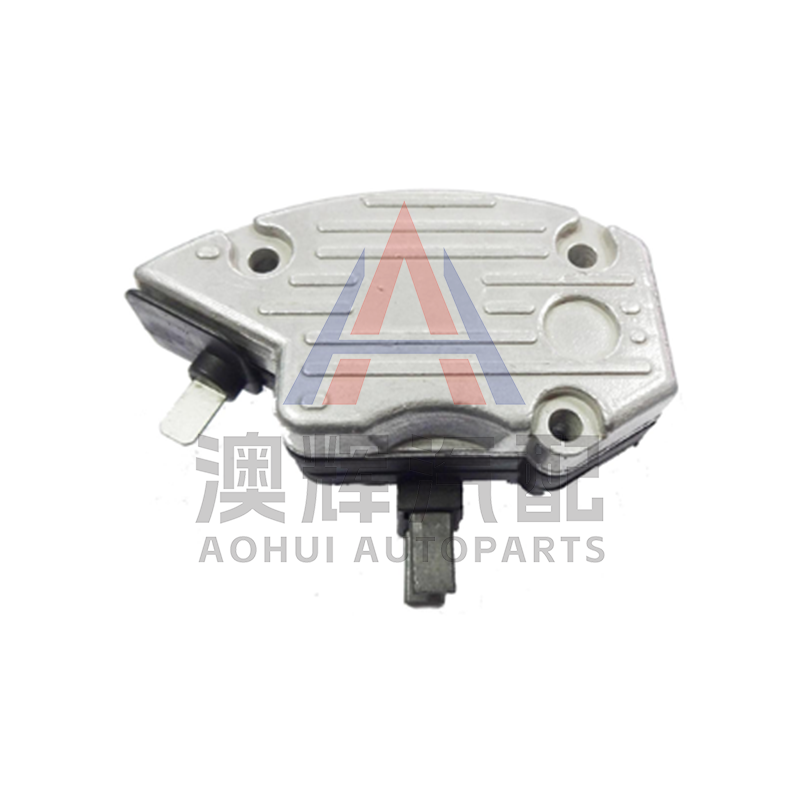 LUCAS Agricultural and Industrial Vehicles Alternator Regulator 37701 14.6V A-Circuit